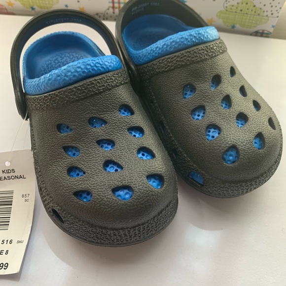 None Other - Kids water shoes 8